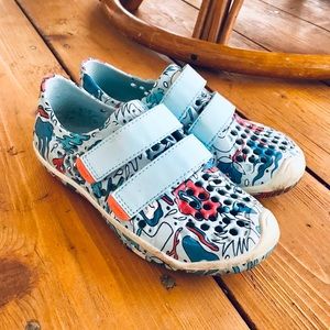 GOPLAE KIDS PLAY SHOES SIZE YOUTH1